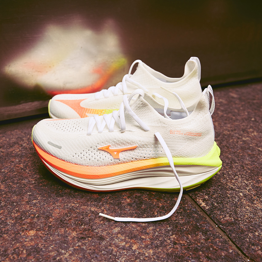 Mizuno Neo Vista 3