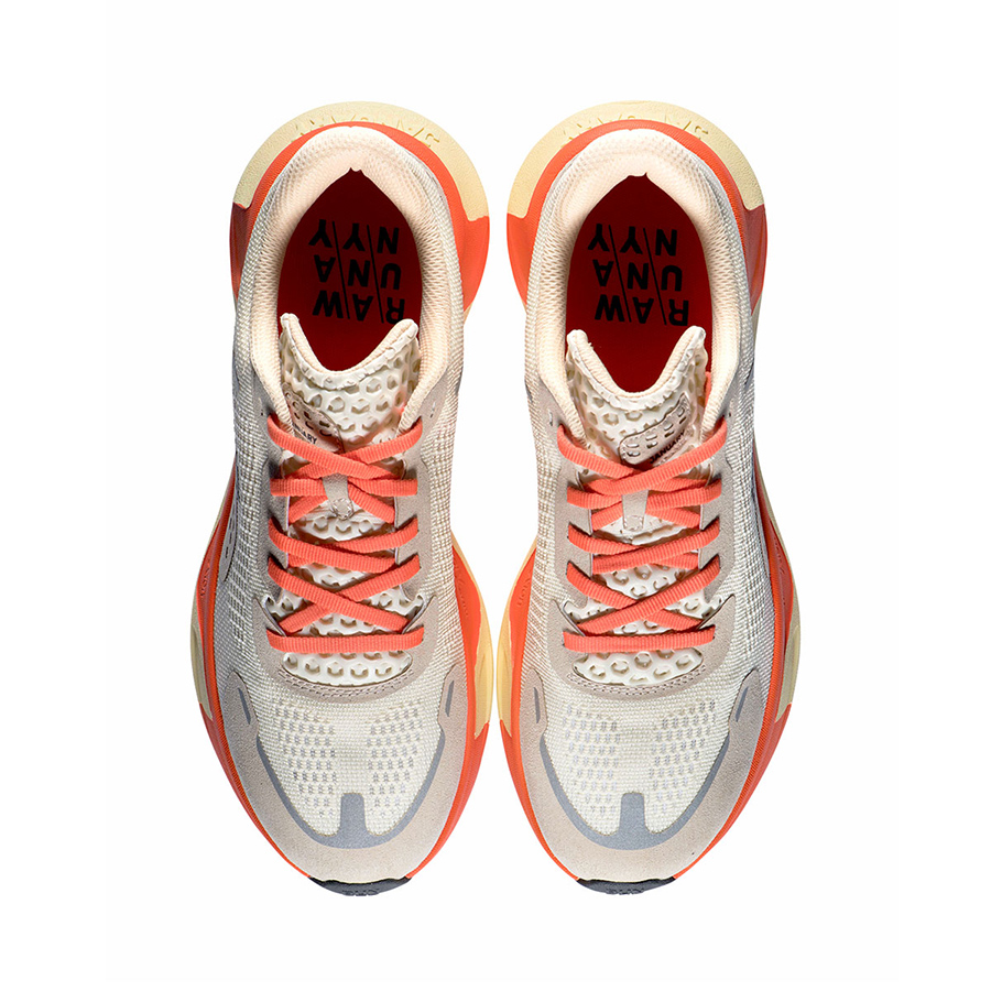 January launches with its Scignal daily trainer