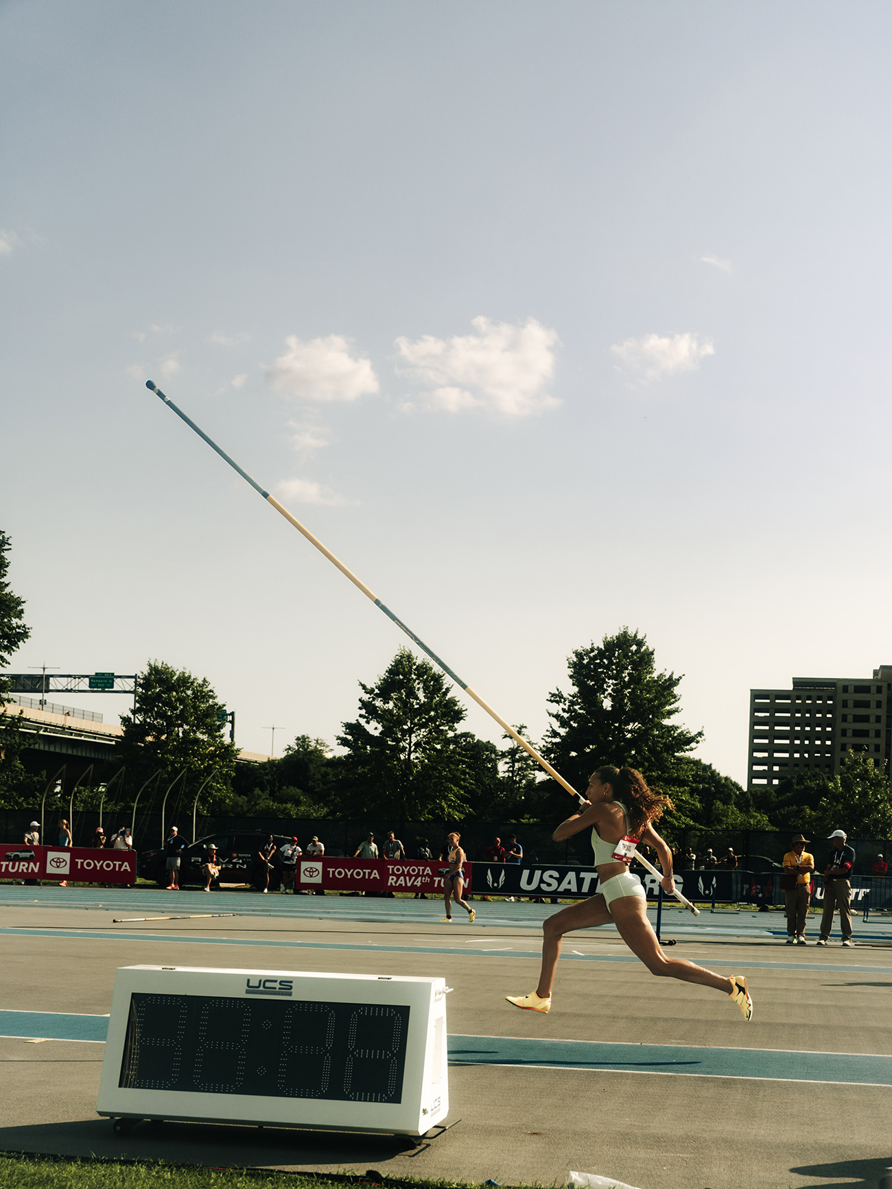 In Photo: Gold Standard Time