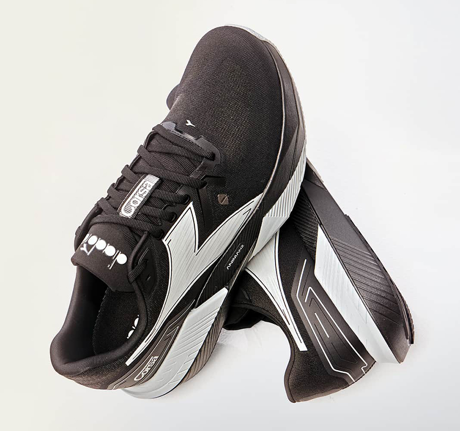 First Look: Diadora Corsa