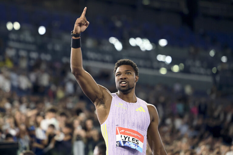 Lyles ends season due to 'flare up' while recovering from injury from July